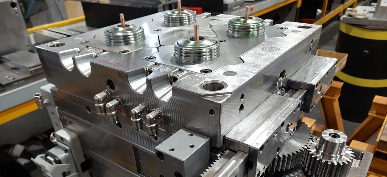 Custom Injection Mold